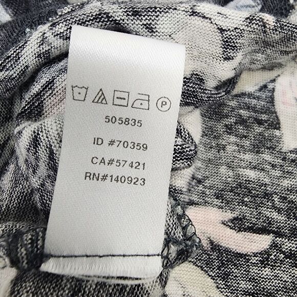 LOFT Womens Top Size XS 100% Linen Floral Short Flutter Sleeve Blue Round Neck - Picture 9 of 9